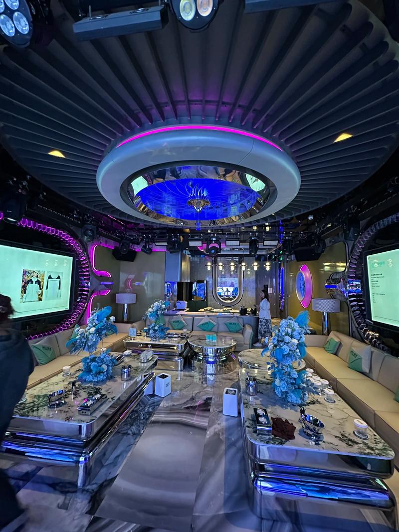 商务ktv尽情畅玩-浑江区ktv预定